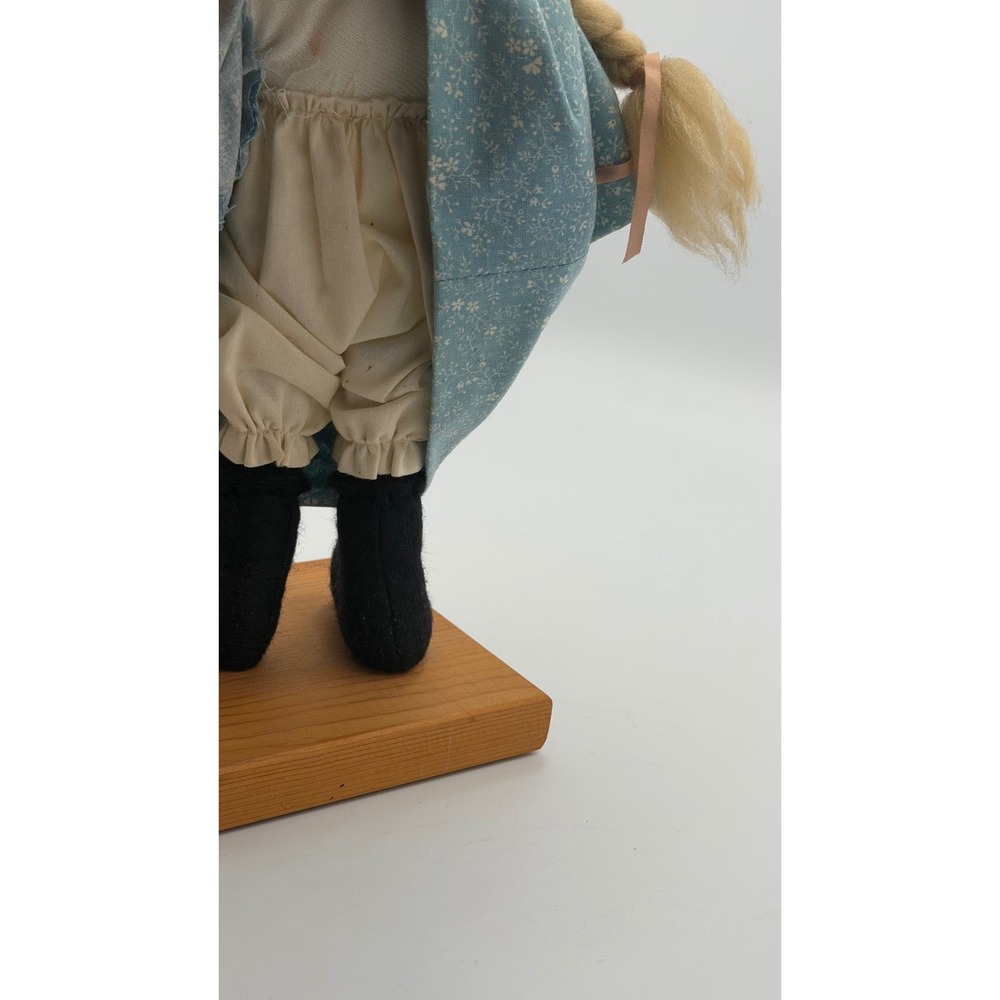 Ellen Turner NIADA Artist Doll Emmie Lou Folk Art Cloth Doll Signed 12.5" - Picture 14 of 15